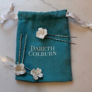 Dareth Colburn White Floral Hair Pins
